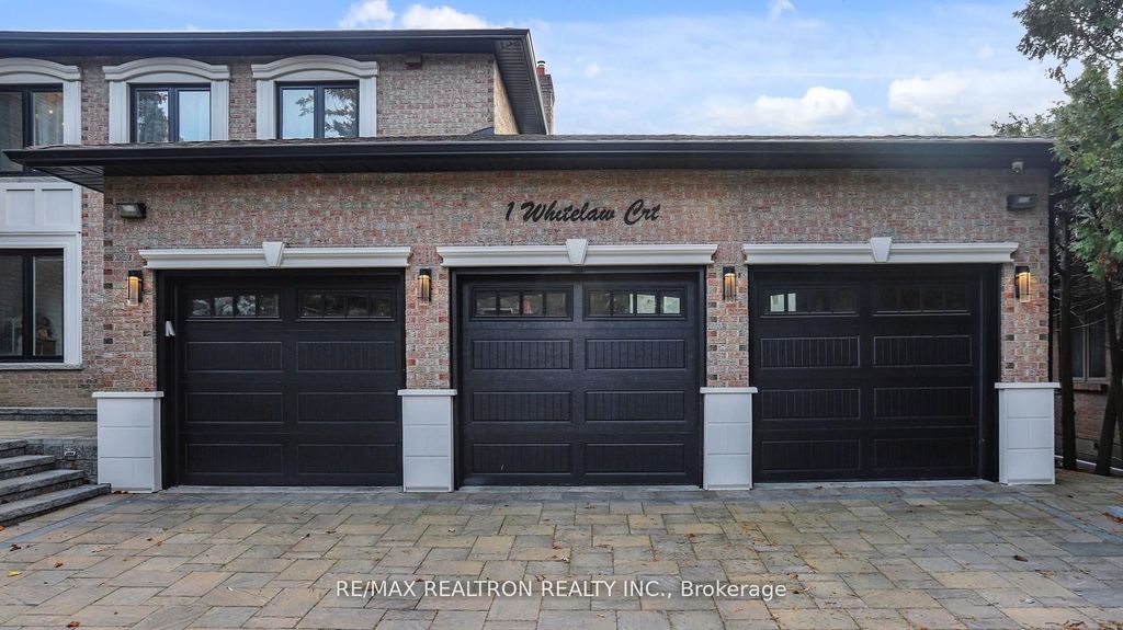 1 Whitelaw Court, Markham
