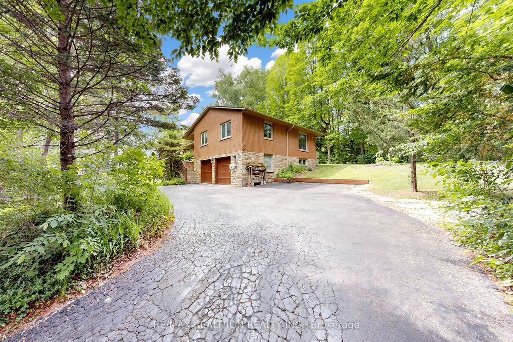 250 Kingscross Drive, King