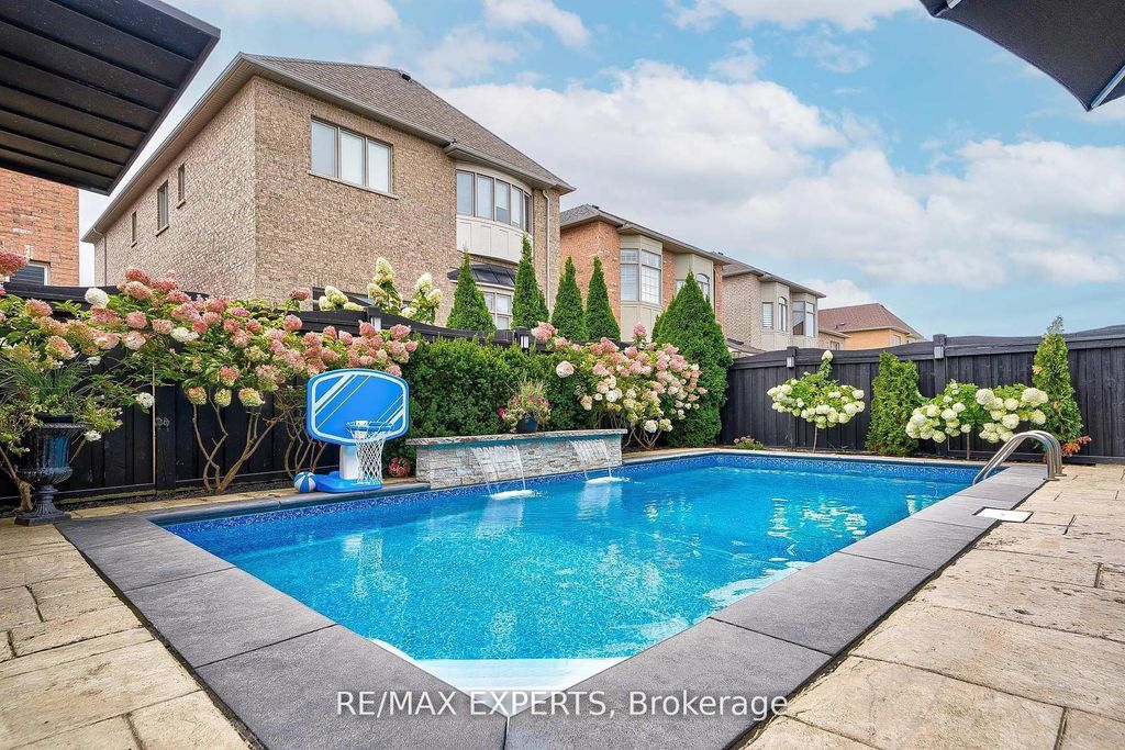 265 Chatfield Drive N, Vaughan