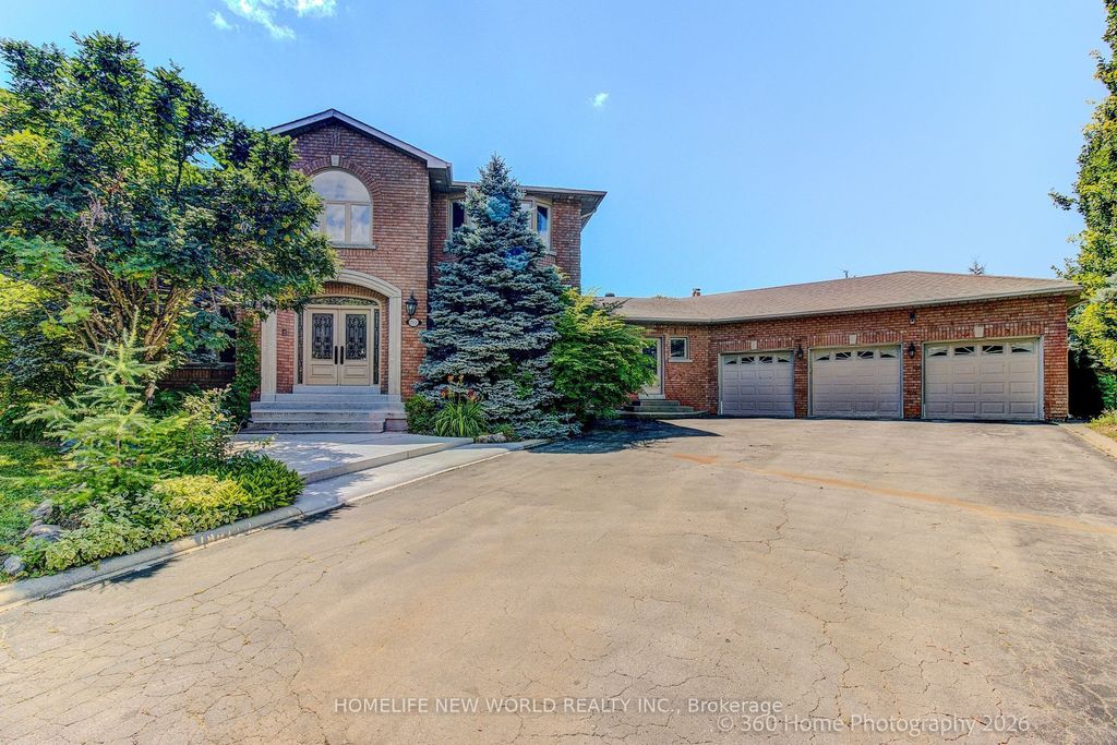 212 Burns Boulevard, King