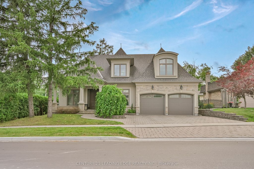 16 Sir Isaac Gate, Markham