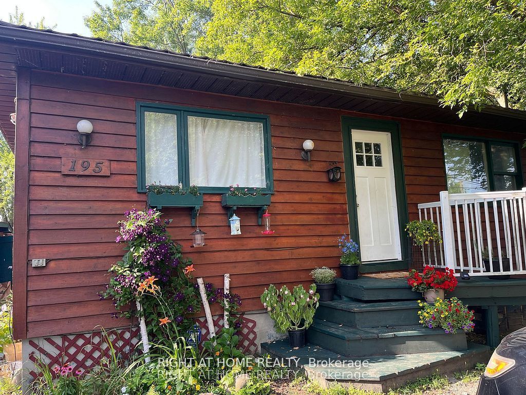 195 Lakeland Crescent, Richmond Hill