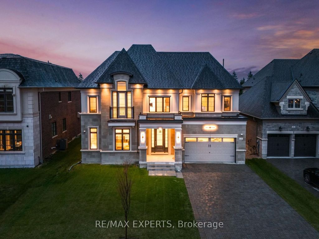 15 Sculpture Garden Lane, Vaughan