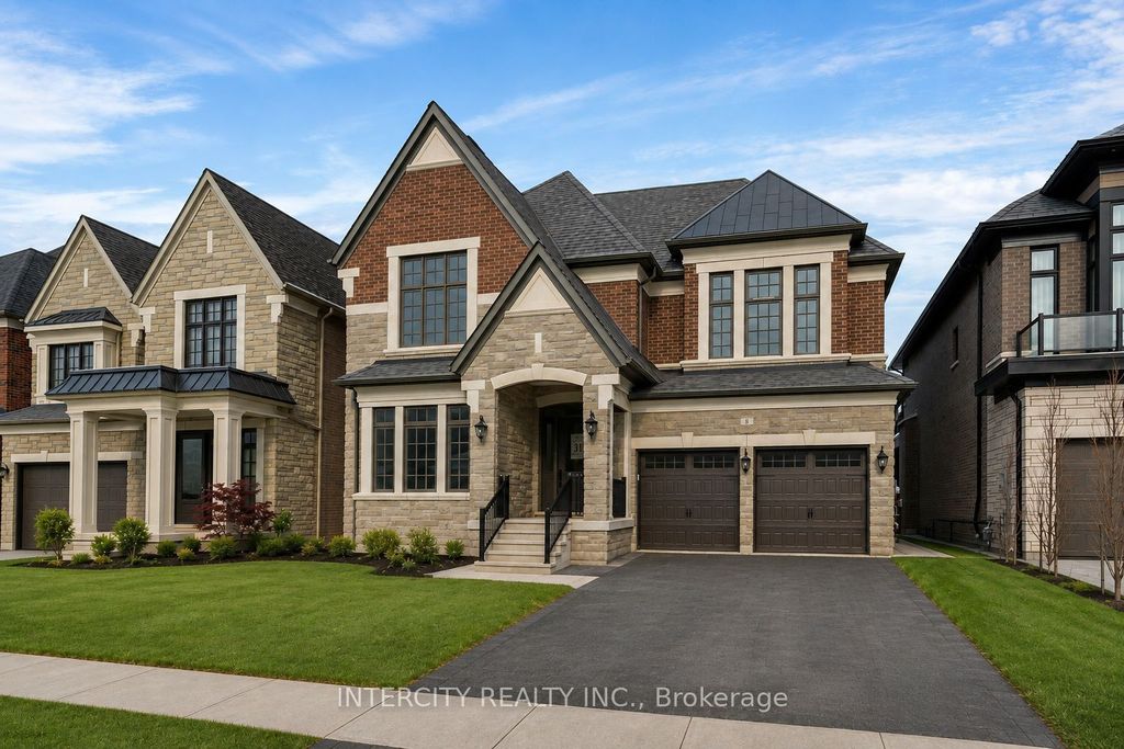 8 Heart Lake Circle, King