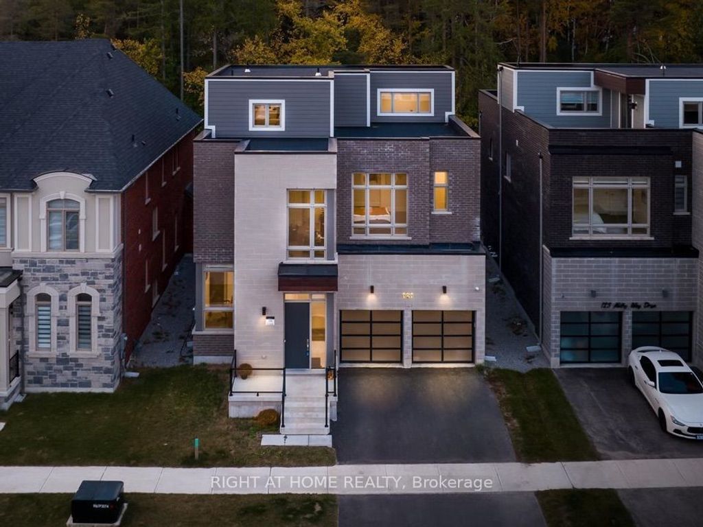 121 Milky Way Drive, Richmond Hill