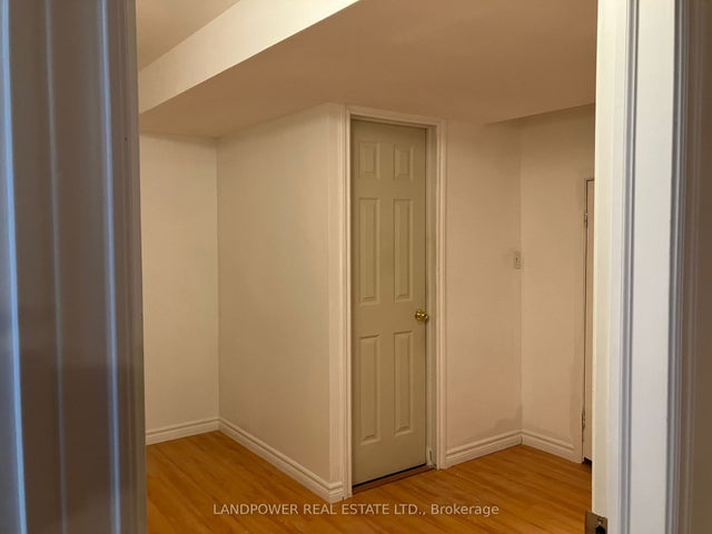 29 Sandy Point Drive S Bsmt A, Richmond Hill