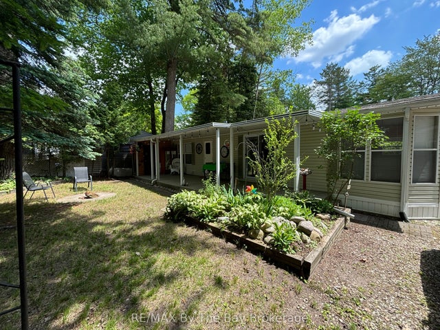 85 Theme Park Drive 154, Wasaga Beach