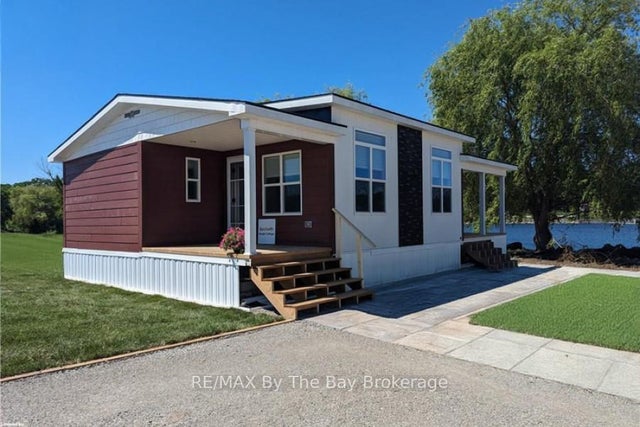 3282 Ogdens Beach Road 47, Midland