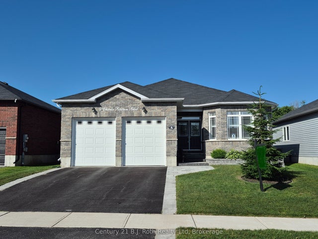 4 Charlie Rawson Boulevard, Tay