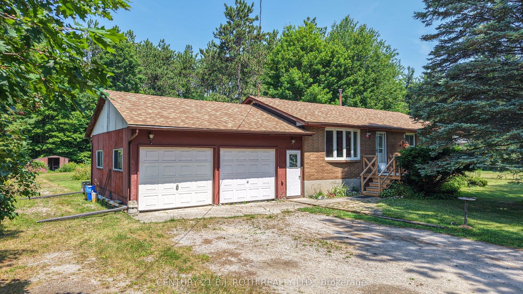 6046 Vasey Road, Tay