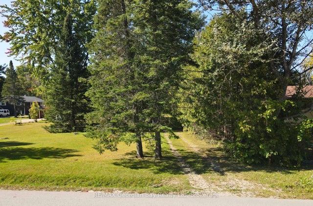 1968 Rosemount Road, Tay