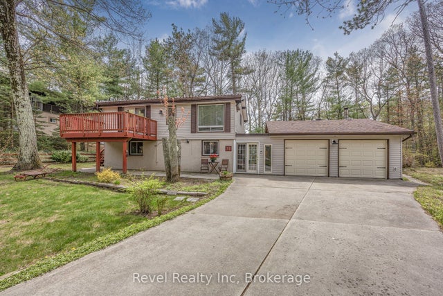 31 Desroches Trail, Tiny