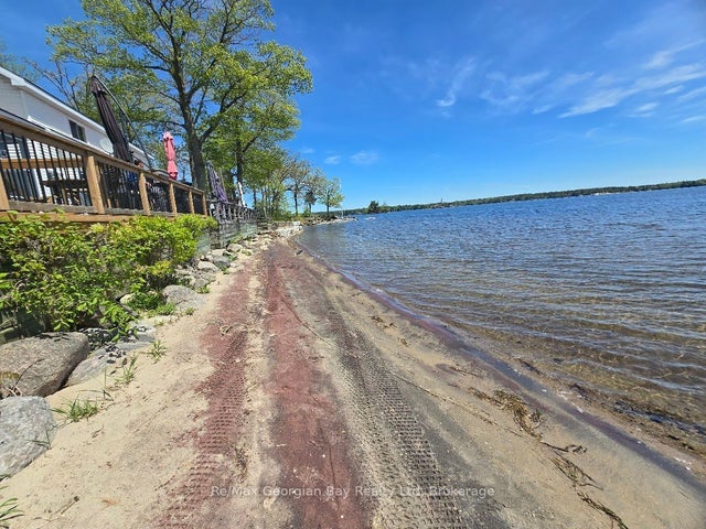 1230 Grandview Lodge Road Beach Chalet #3, Severn