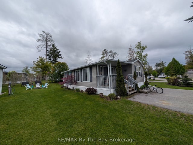 13 Chippewa Trail, Wasaga Beach