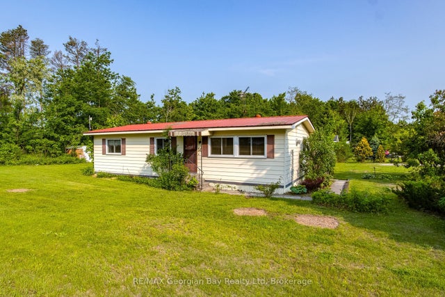 5263 Elliott Side Road 58, Tay