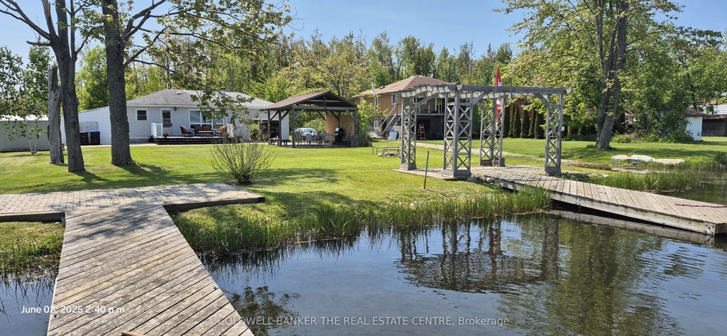 4137 Bayview Avenue, Ramara