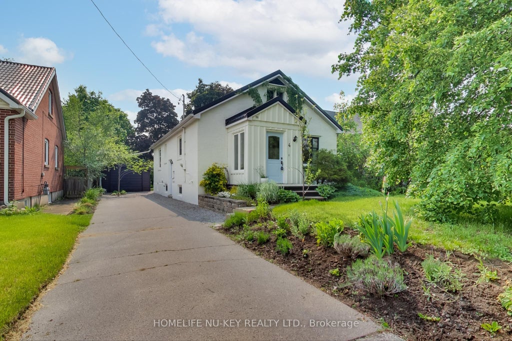 4 Mulholland Street, Barrie