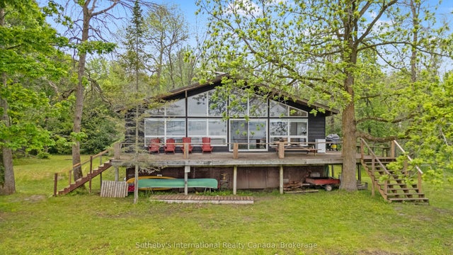 10 & 11 Methodist Island N/a, Tay