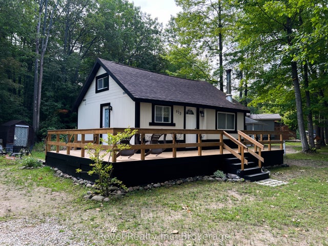 613 Oxbow Park Drive, Wasaga Beach