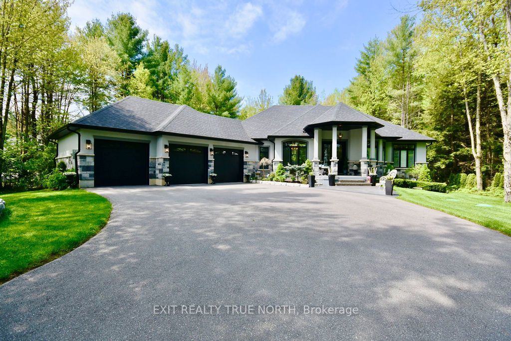 2 Sycamore Circle, Springwater