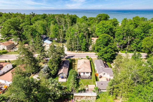 1981 Tiny Beaches Road S, Tiny