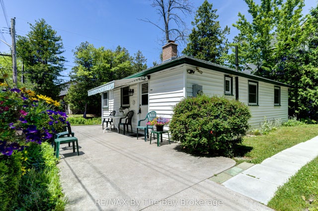 1105 Shore Lane, Wasaga Beach