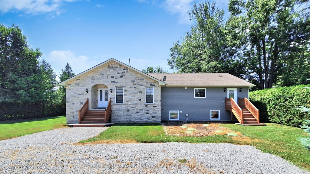 1662 Lakeshore Drive, Ramara