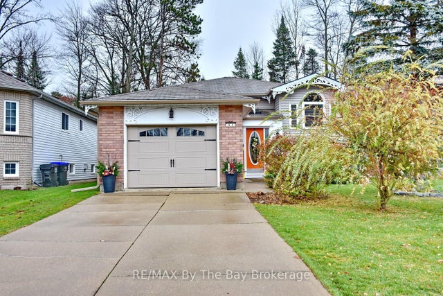 97 Glen Eton Road, Wasaga Beach