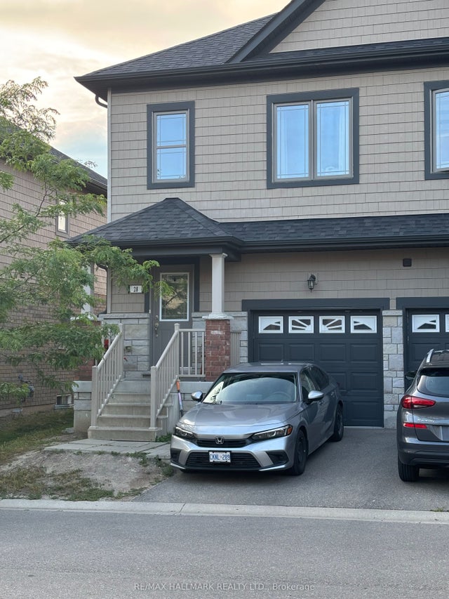 28 Deneb Street, Barrie