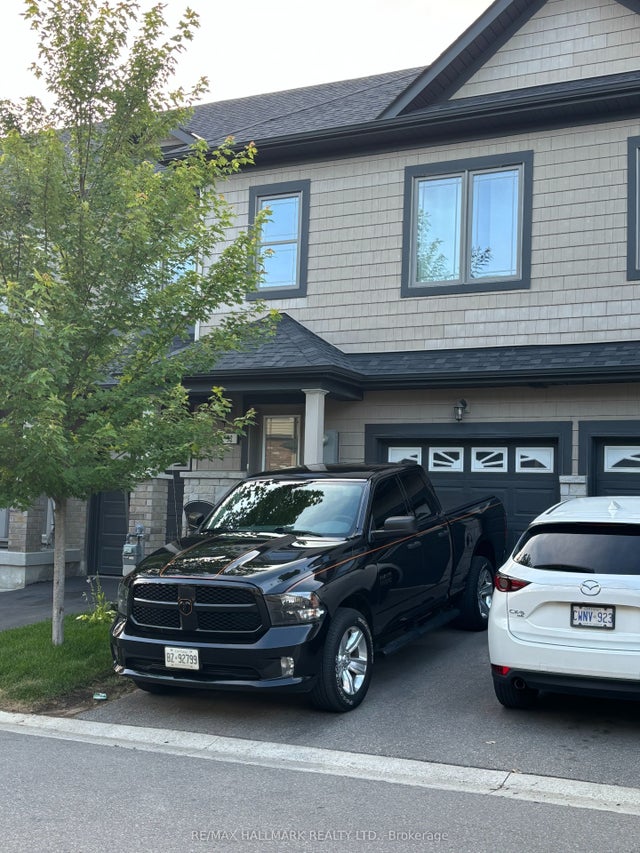 32 Deneb Road, Barrie