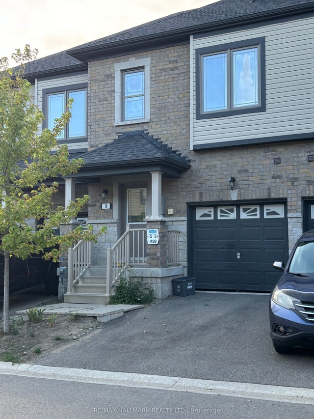 38 Deneb Street, Barrie