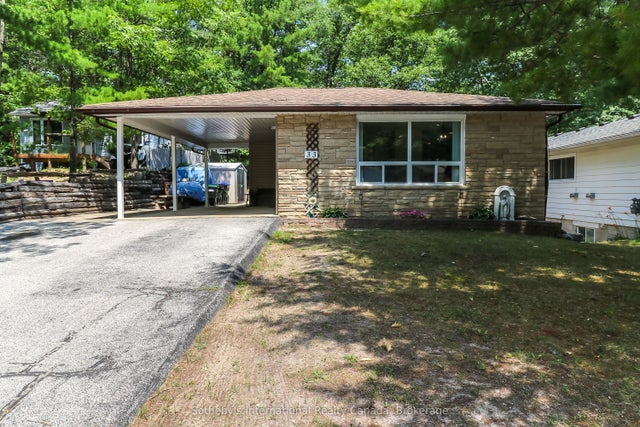 33 Parkwood Drive, Wasaga Beach