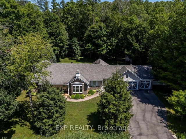 220 Gilwood Park Drive, Penetanguishene