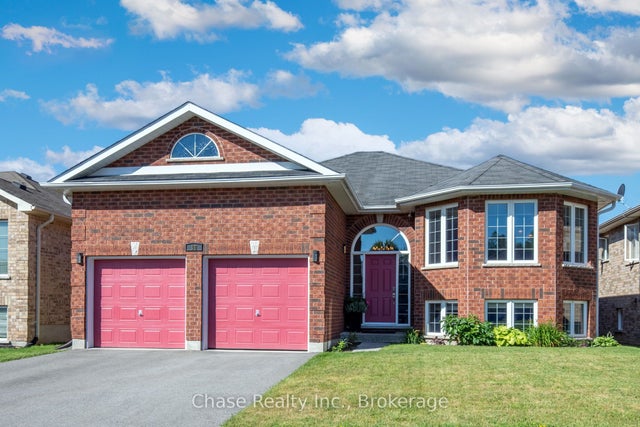 18 St Amant Road, Penetanguishene