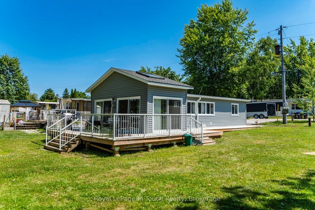 30 Lakeshore Road, Midland