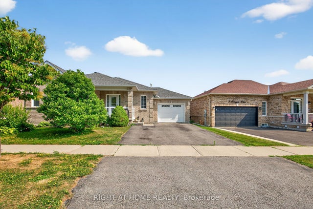 3 Player Drive, Barrie