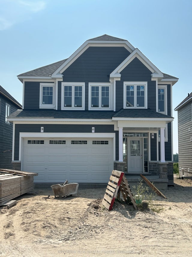 241 Village Gate Drive, Wasaga Beach