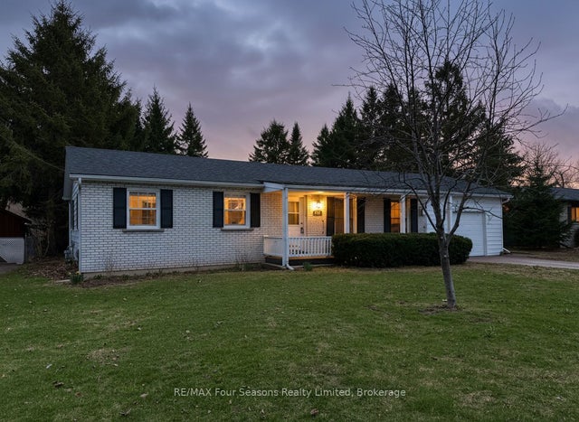 207 Christopher Street, Clearview