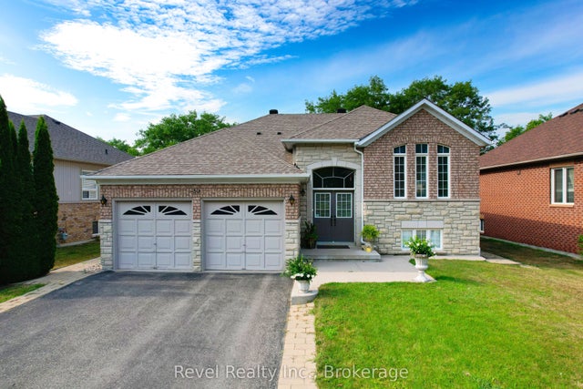 30 Cranberry Heights, Wasaga Beach