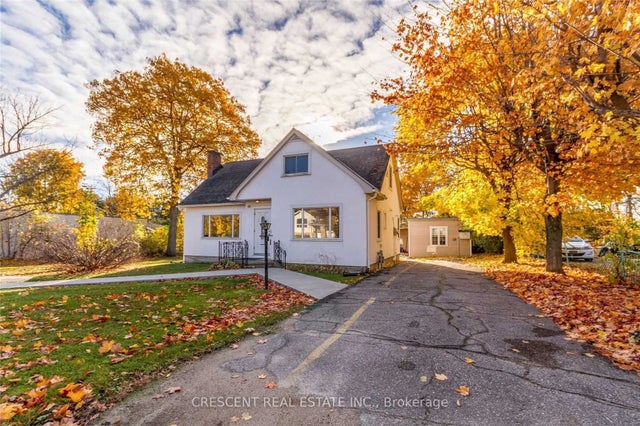 261 Barrie Road, Orillia