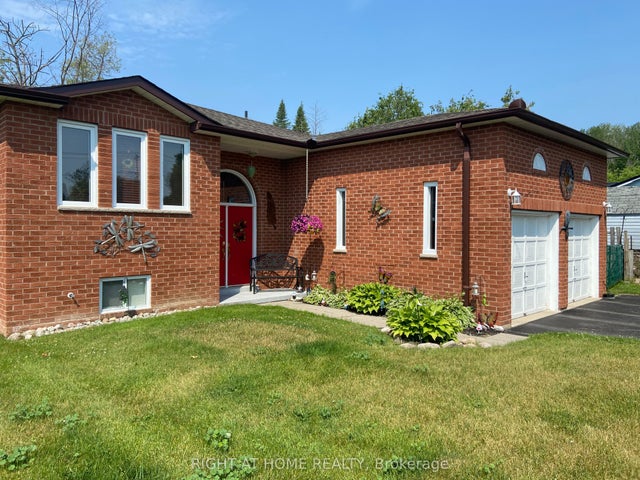 4 Campbell Avenue, Oro-Medonte