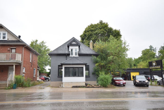 184 Bradford Street, Barrie