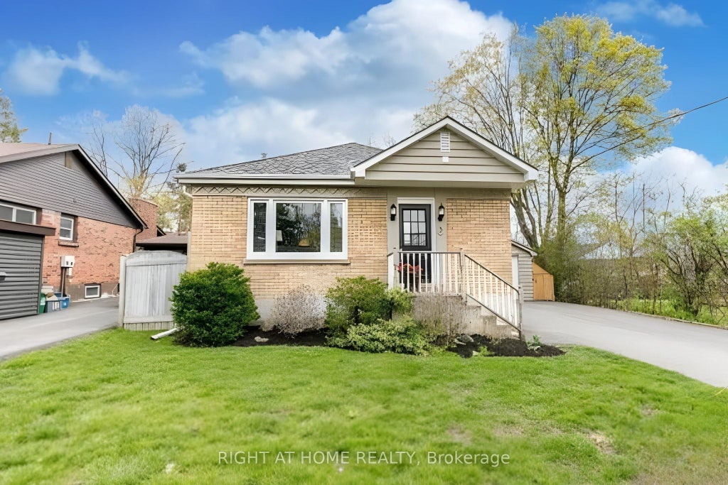 5 Shannon Street Upper, Barrie