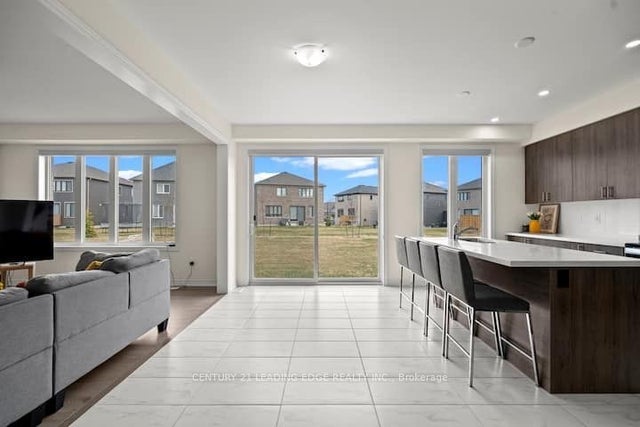 165 Rosanne Circle, Wasaga Beach