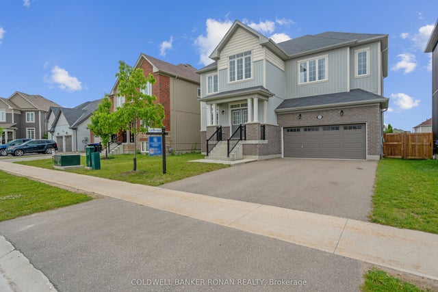 203 Roy Drive, Clearview