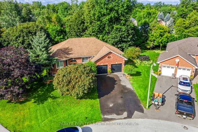 7 Coles Court, Wasaga Beach