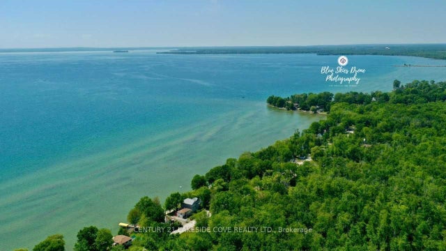 2592 Lakeshore Drive, Ramara