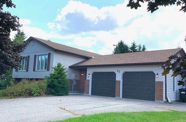 43 Foyston Park Circle, Springwater