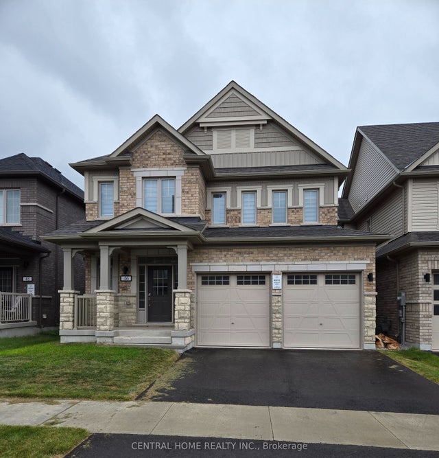 46 Copperhill Heights, Barrie