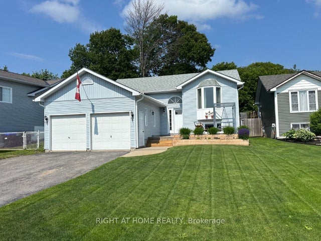 42 Byrnes Crescent, Penetanguishene
